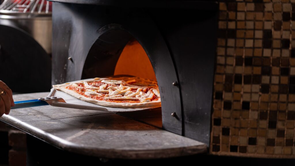 Modern Pizza Ovens vs Wood-Fired: Does the Oven Really Change the Pizza?